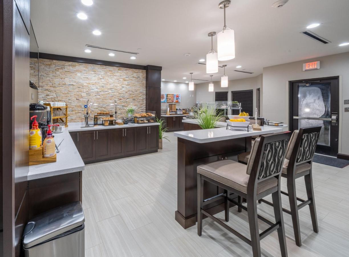 Staybridge Suites Houston East - Baytown By Ihg Екстер'єр фото