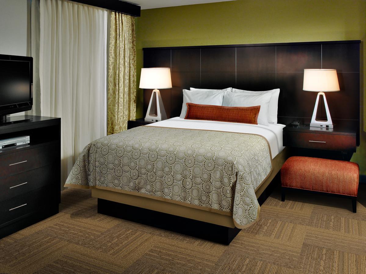 Staybridge Suites Houston East - Baytown By Ihg Екстер'єр фото